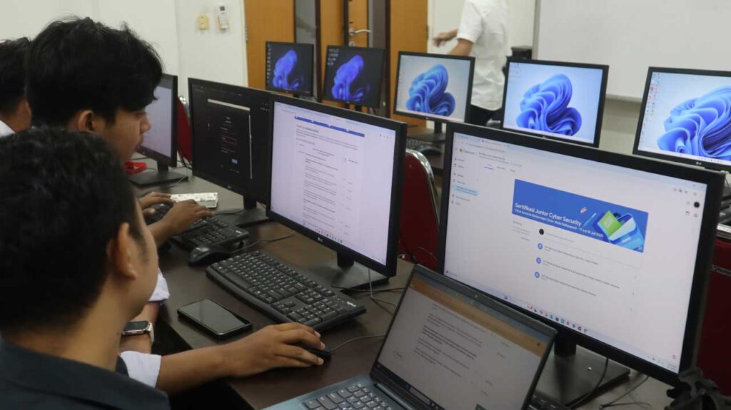 Pelaksanaan sertifikasi skema Keamanan Siber Muda. Foto: Media Kreatif.